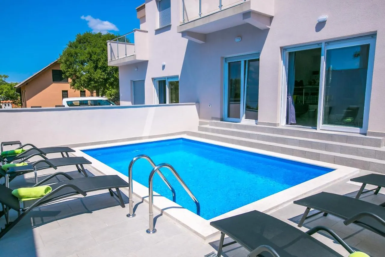 Ferienhaus House Green Vrh